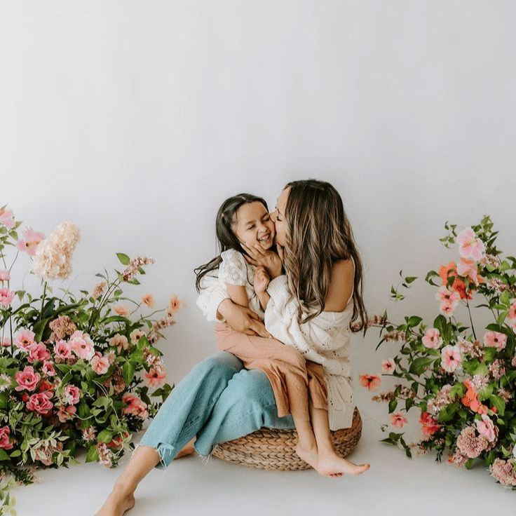 10 Ideas de Regalos con Flores para Sorprender a Mamá Todo el Año - AMOROSSA