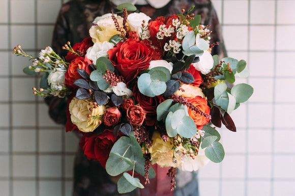 The Art of Giving: Choosing the Perfect Amorossa Floral Bouquet