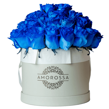 AMOROSSA - Kajol 48 - Blue roses arranged in a white Amorossa round box, elegant flower design for Regalar Flores and Delivery rapido de flores.