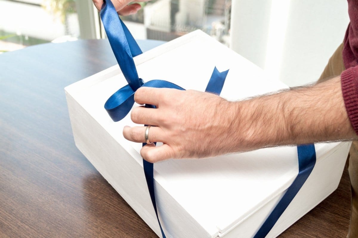 Regala The Royal Treat Box - AMOROSSA