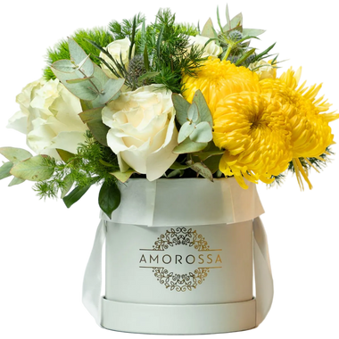AMOROSSA - Yellow & White Delight - Caja pequeña gris con rosas blancas y flores amarillas, ideal para regalar flores y mandar rosas con delivery rápido de.
