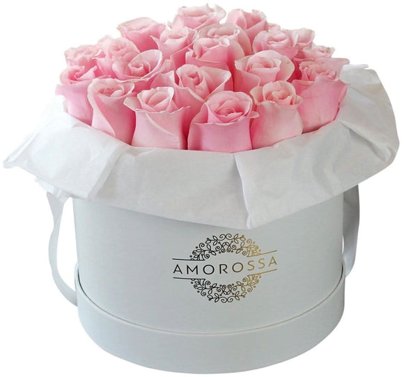 AMOROSSA - VAROD NOVIA 24 - Elegant arrangement of 24 light pink roses in a luxury white round box, perfect to regalar flores and mandar rosas with.